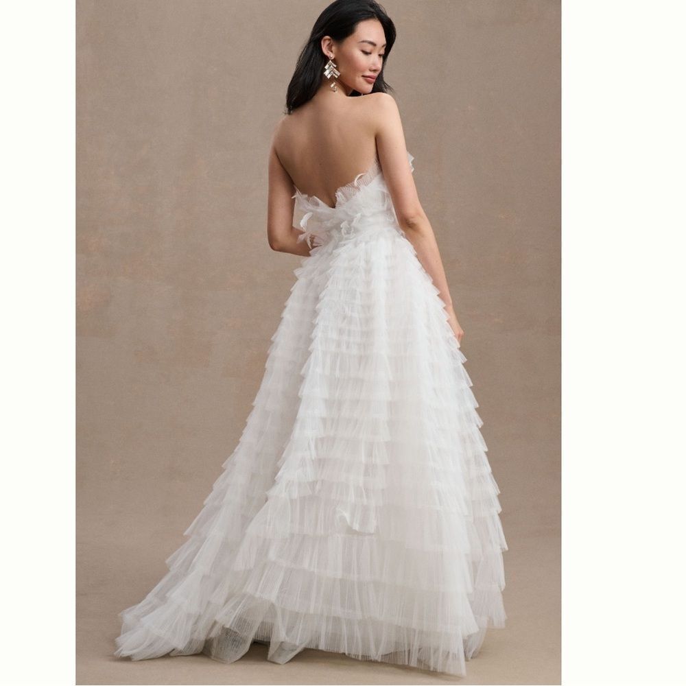 Anthropologie Mac Duggal Kylie Strapless Ruffle Wedding Gown/ size 6 - Picture 3 of 11